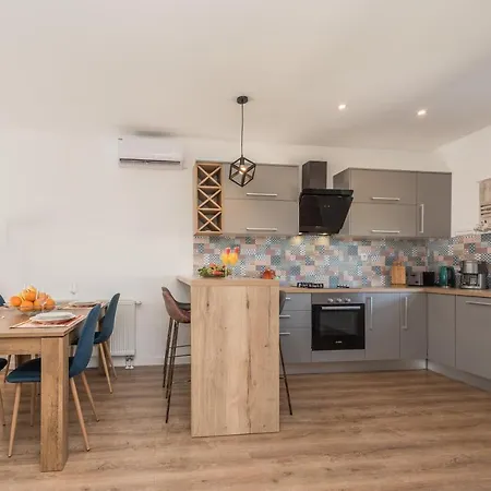 Dmarie * Privlaka (Zadar)